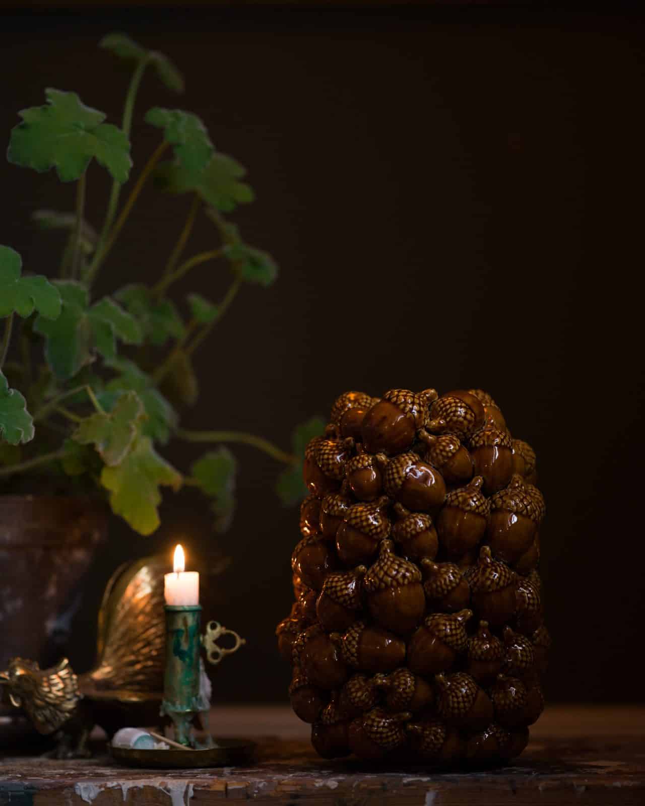 Vas i keramik, "Acorns"